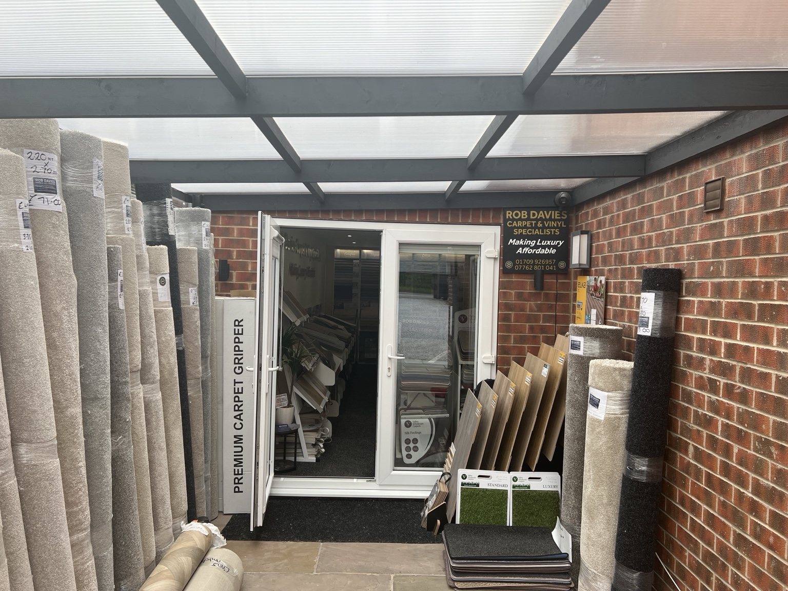 Rob Davies carpet and vinyl showroom entrance in Conisbrough